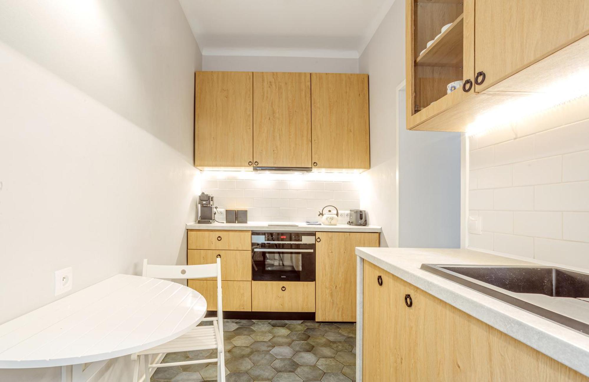 Kana - Stylish Apartment In Krakow Pomorska - Close, Wifi, Smart Tv — Photos 1